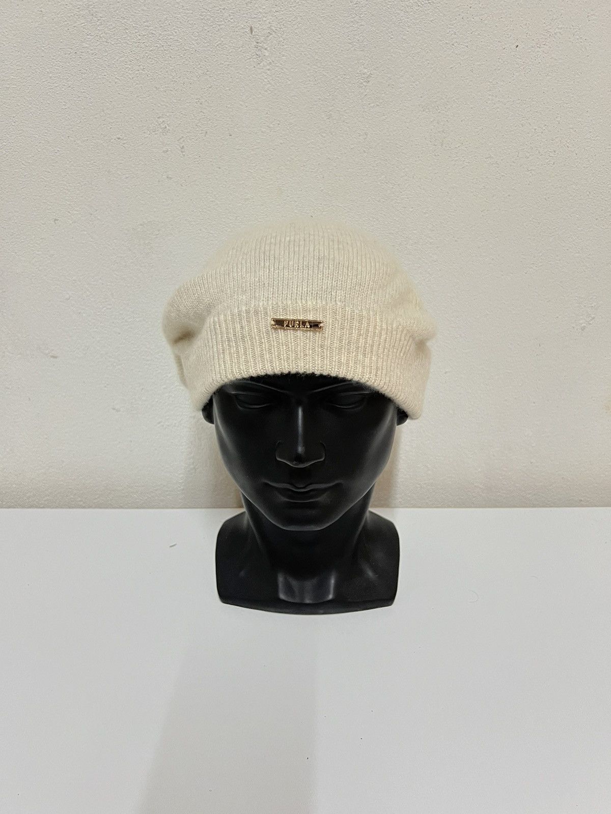 Furla Furla Beanie Hats Size ONE SIZE - 2 Thumbnail