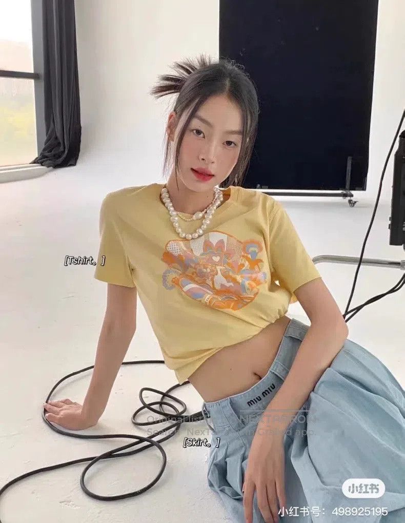 Hermes Hermes Chicken Yellow Short Sleeve Size XS / US 0-2 / IT 36-38 - 6 Thumbnail