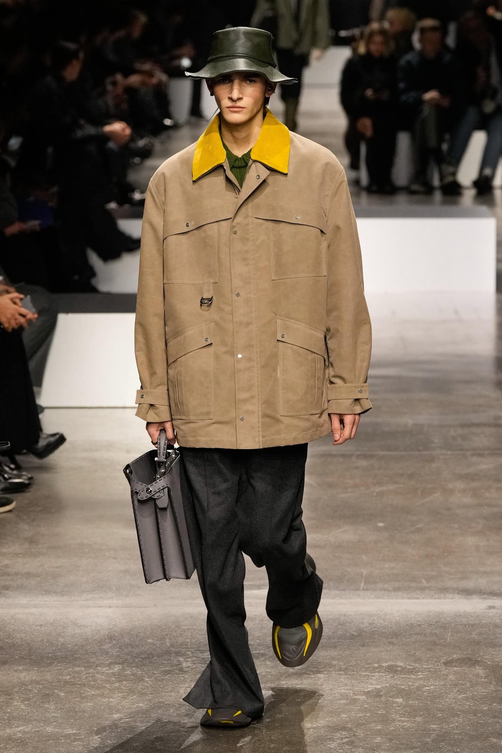 Fendi RARE Fendi FW24 Runway "Oiled" Field Jacket Size US M / EU 48-50 / 2 - 1 Thumbnail