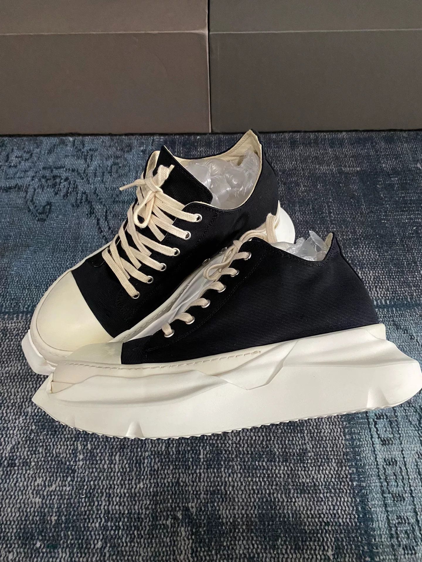 Rick Owens Rick Owens Pink Lowtop Sneakers 43 Men Size US 10 / EU 43 - 1 Thumbnail