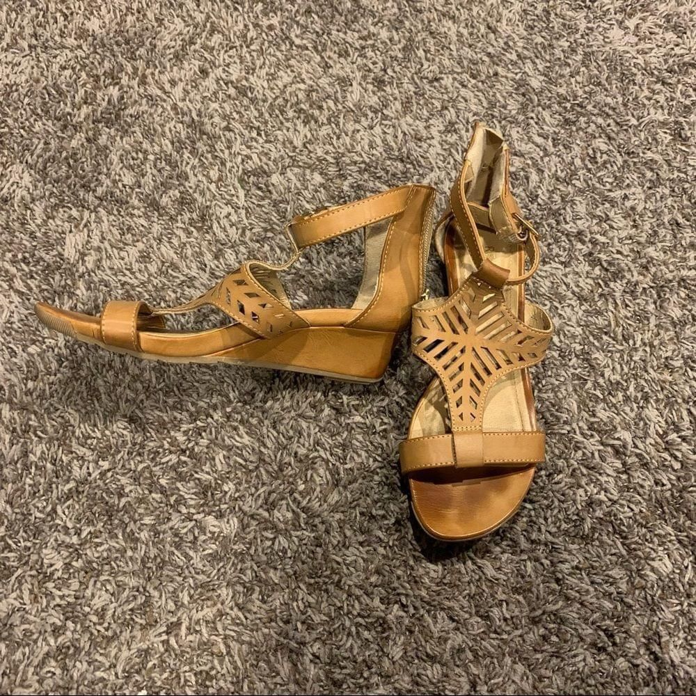 Kenneth Cole Women’s Kenneth Cole Sandals Size US 6 / IT 36 - 1 Thumbnail