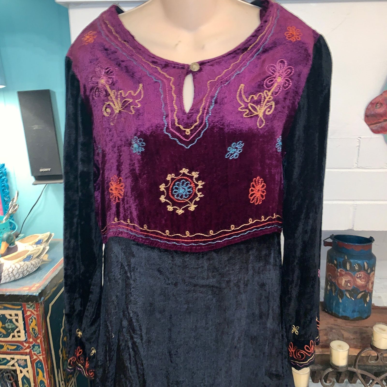 Vintage VINTAGE VELVET EMBROIDERED Hippie Boho CAFTAN Kaftan Dress Size M / US 6-8 / IT 42-44 - 2 Thumbnail