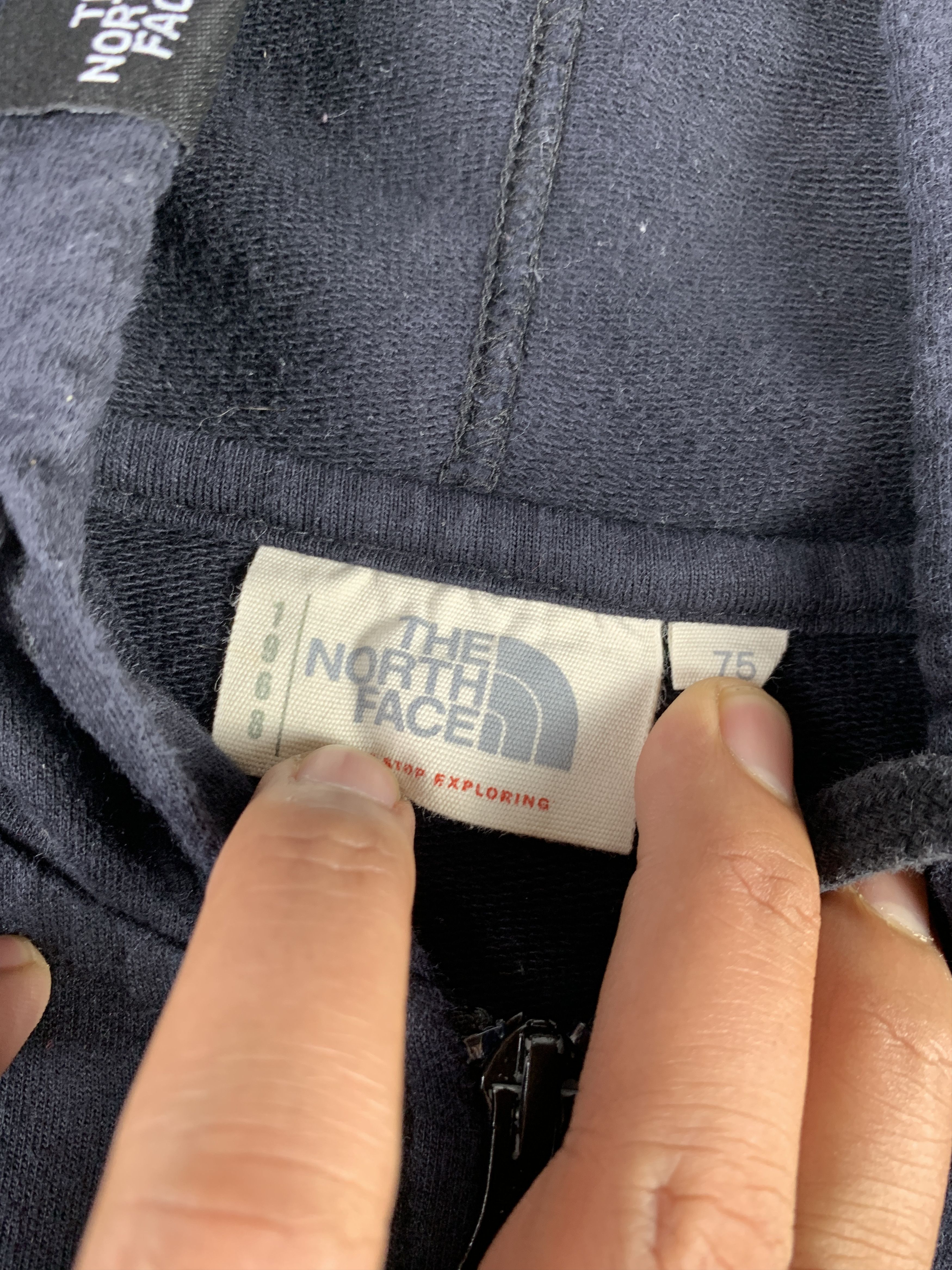 The North Face The North Face Black Embroidered Zip Hoodie (XS) Size XS / US 0-2 / IT 36-38 - 8 Thumbnail