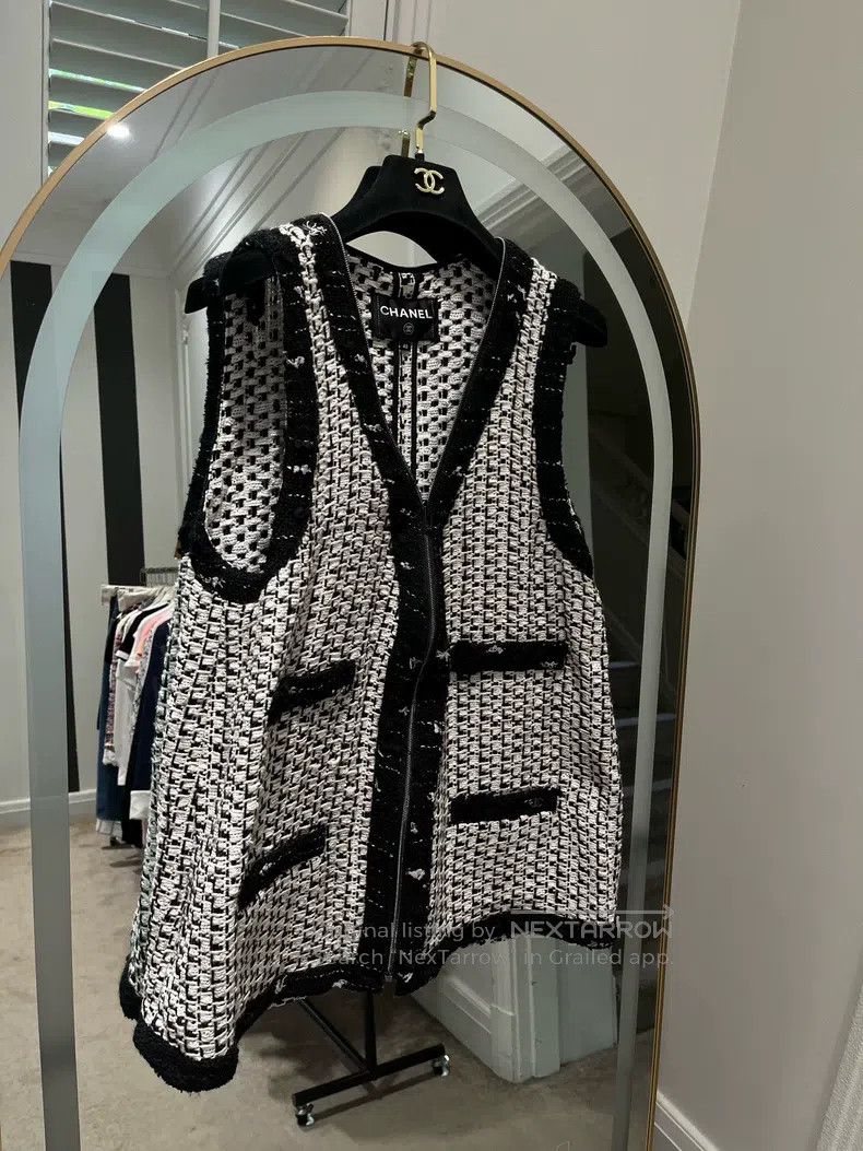 Chanel Chanel 16-year-old knitted plaid black and white colour-bl Size S / US 4 / IT 40 - 1 Thumbnail