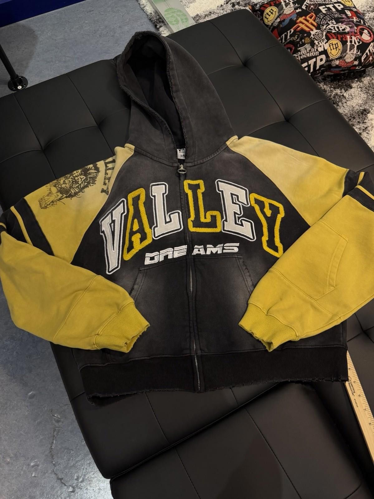Vale L Vale Black Zip Up Hoodie Authentic Valley Black Yellow Size US L / EU 52-54 / 3 - 3 Thumbnail