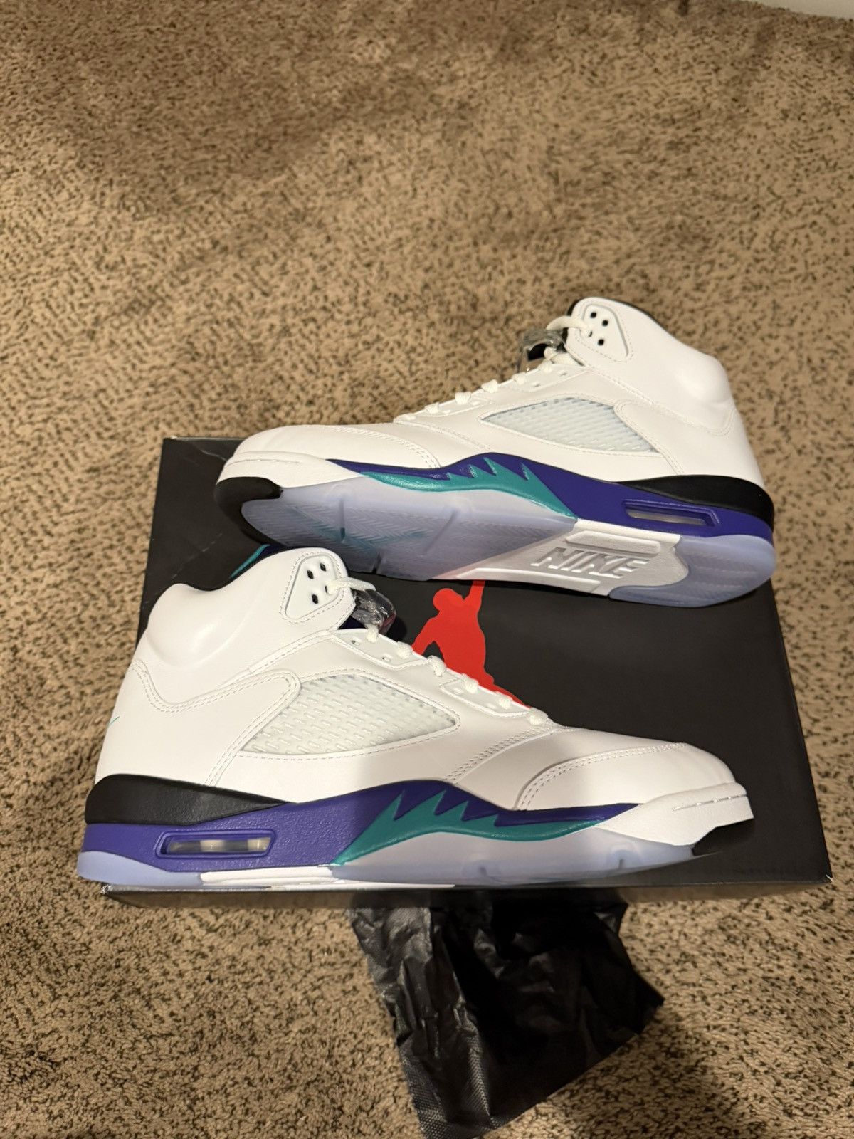 Jordan Brand Jordan 5 Grape Size US 10.5 / EU 43-44 - 5 Thumbnail
