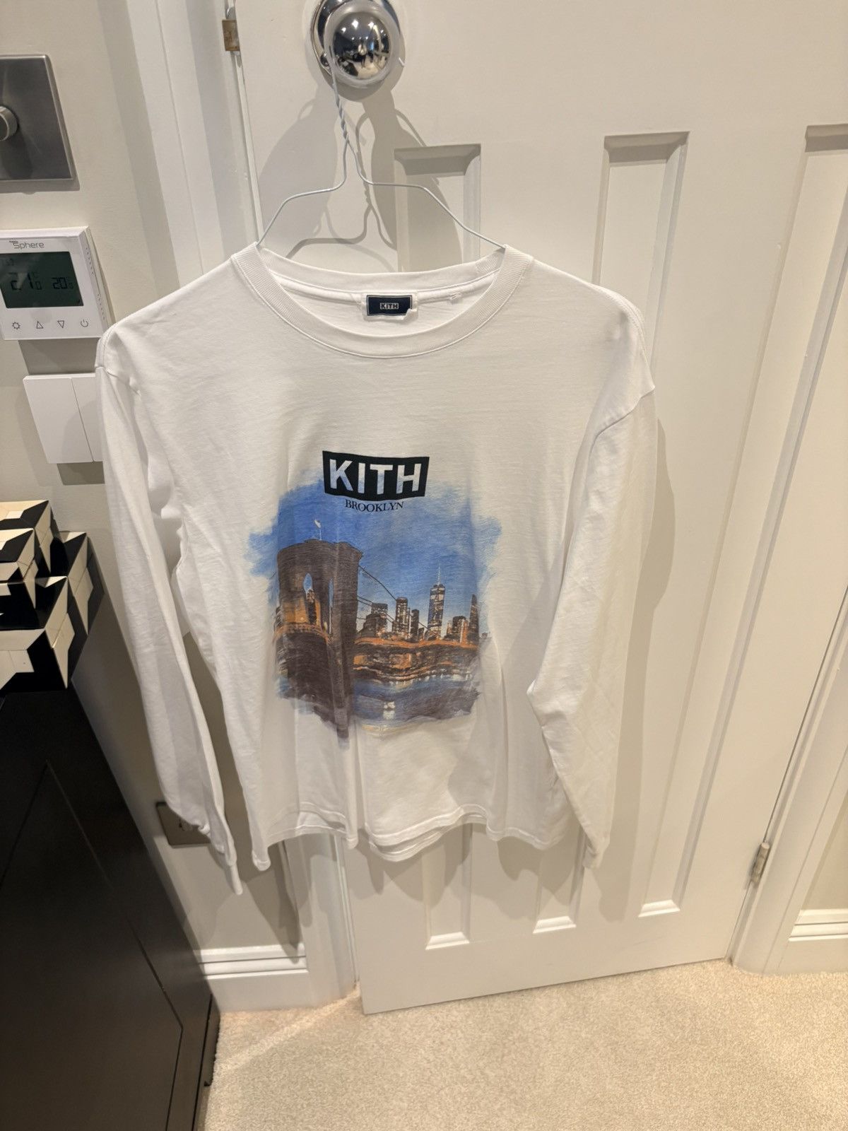 KITH】ブルックリン限定BOXロゴ Long Sleeve Tee 【公式通販】