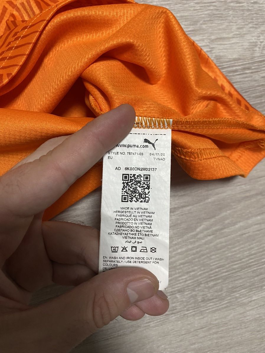 Puma Puma VALENCIA CF Away Jersey – 2021/22 SS Jersey MSRP $90 Size US L / EU 52-54 / 3 - 9 Thumbnail