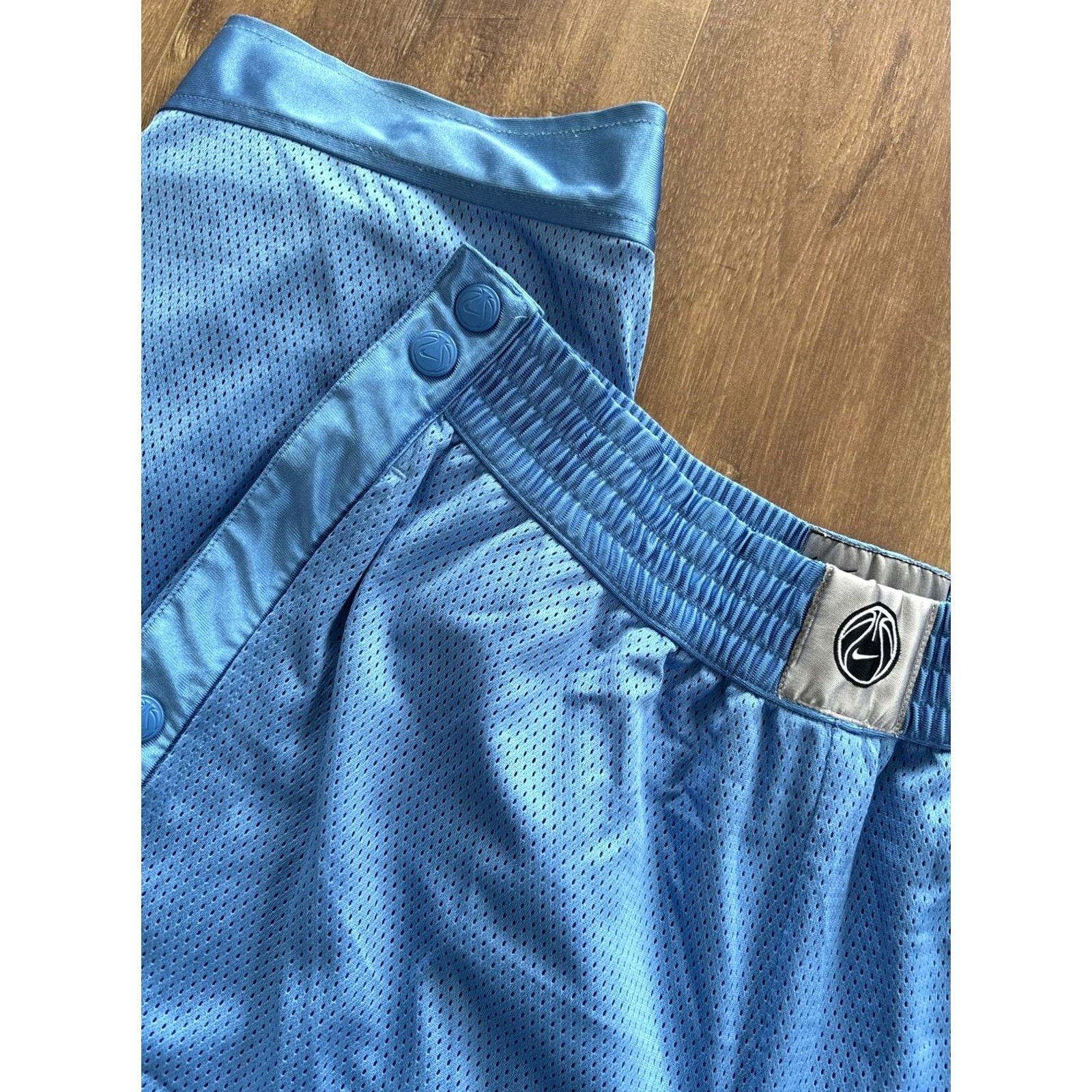 Nike VINTAGE Nike Team Tear Away Snap Basketball Warmup Pants Mens XL North Carolina Men XL Blue Basketball Tear Away Pants Size US 36 / EU 52 - 7 Thumbnail