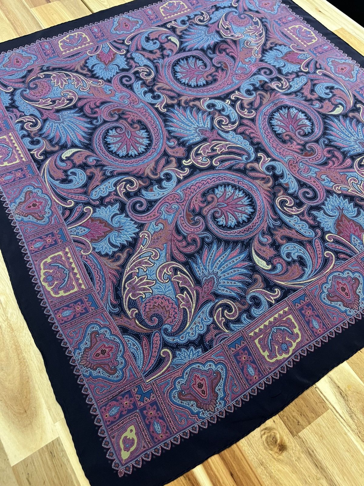 Etro Etro Silk Paisley Printed Square Shaped Sheer Scarf Size ONE SIZE - 11 Thumbnail