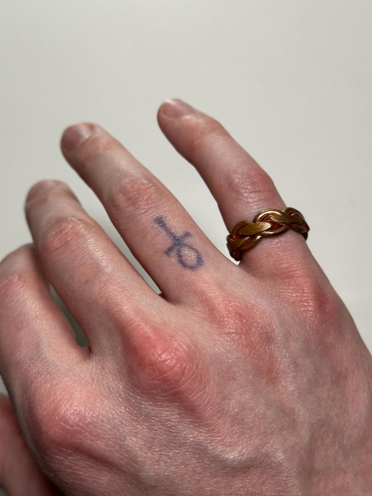 The Unbranded Brand Vintage Braided Bronze Tone Ring Size ONE SIZE - 1 Thumbnail