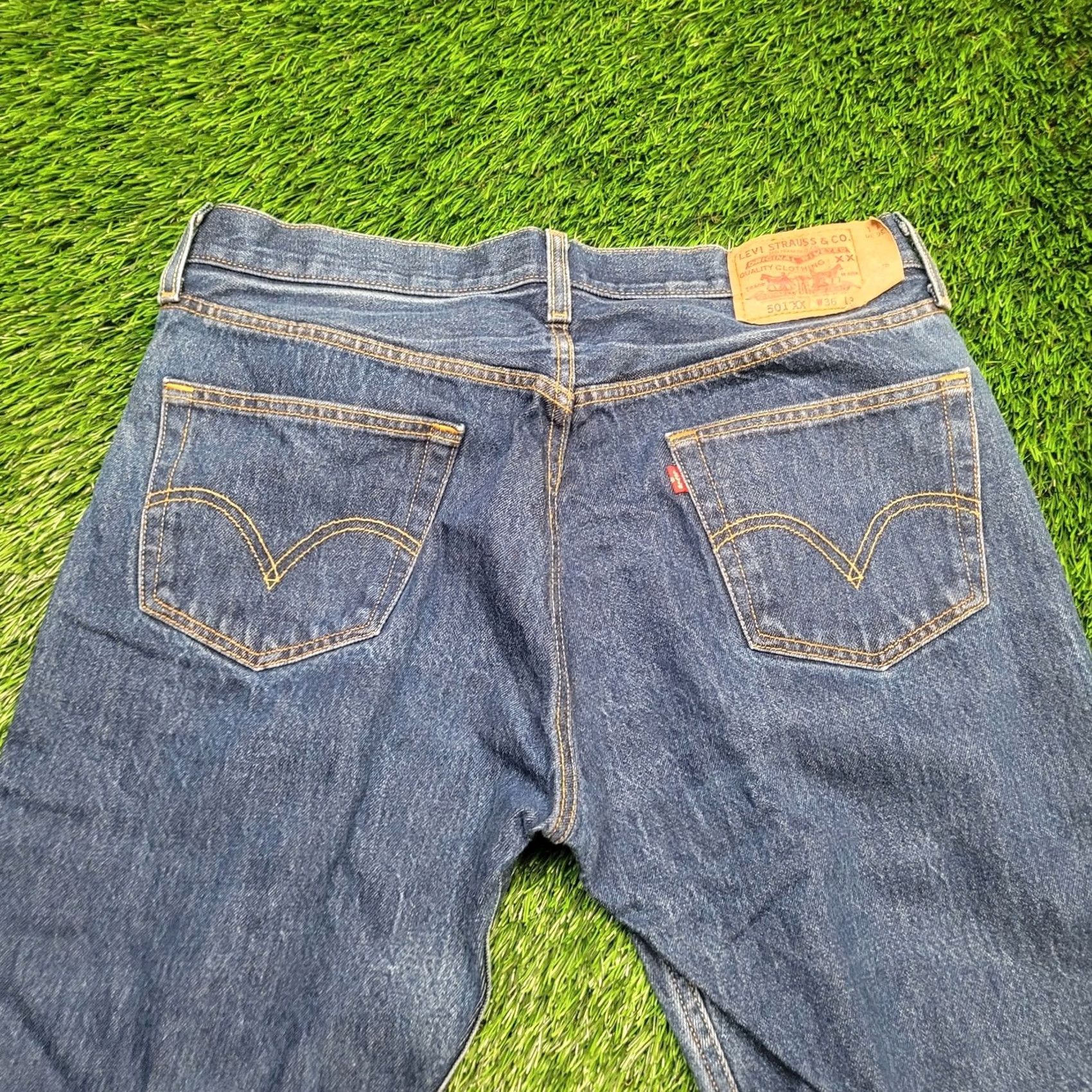 Levi's Levis 501 XX Red Tab Straight Leg Jeans Mens 36 Inseam 28 Vintage Y2K 90s Regular Rise Denim Jeans Size US 36 / EU 52 - 7 Thumbnail