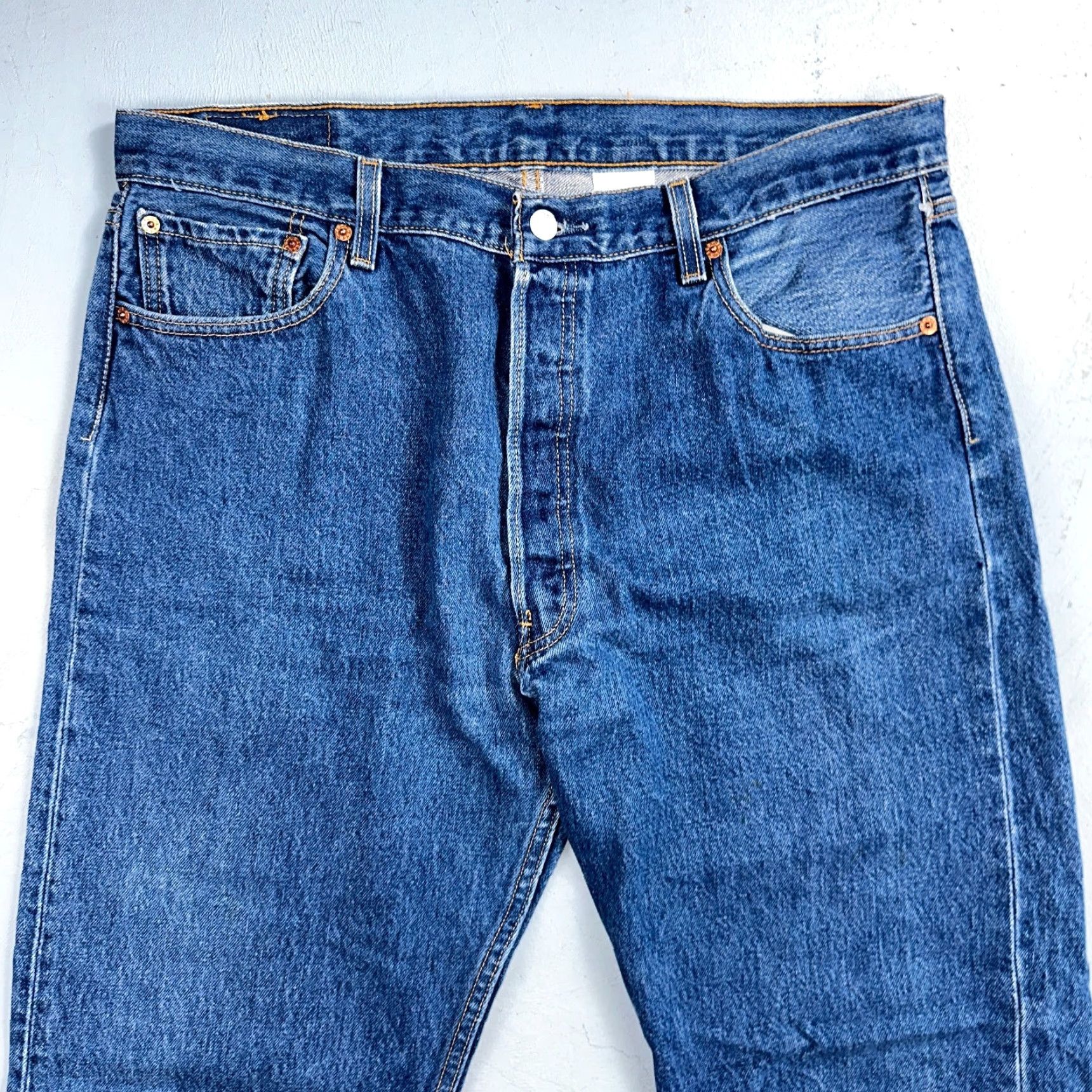Levi's VINTAGE Levi's 501 Jeans Mens Adult Medium Blue 90s Straight Leg Cotton Denim 33in Inseam Size US 38 / EU 54 - 2 Thumbnail