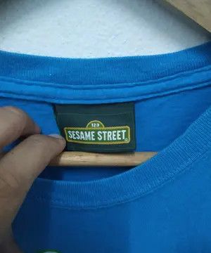 Vintage VTG 2008 Sesame Street Trinity Products Character T-Shirt Size US L / EU 52-54 / 3 - 5 Thumbnail