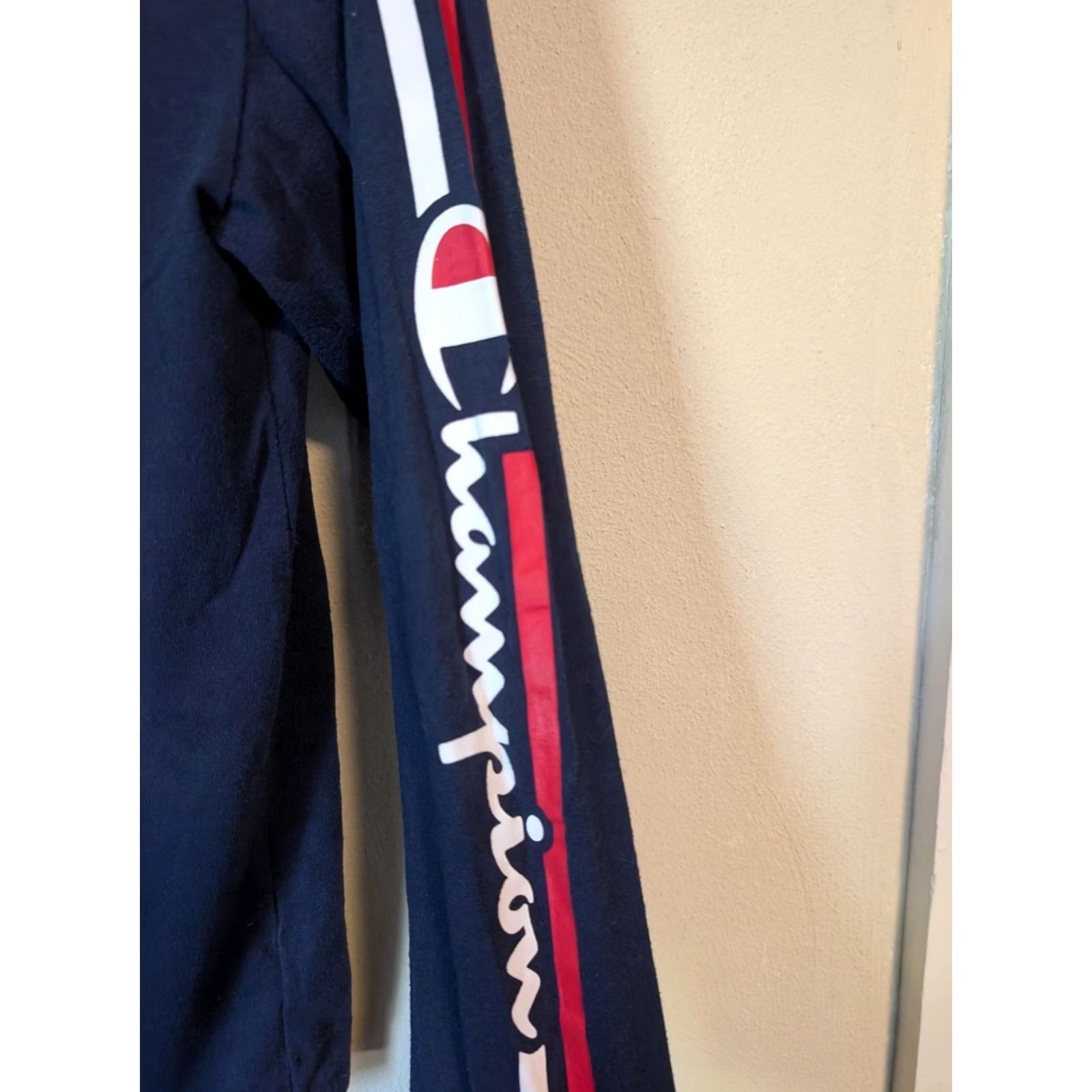 Champion Champion Hoodie Long Sleeve Crew Neck Logo Navy Blue Unisex Adults Medium Size US M / EU 48-50 / 2 - 3 Thumbnail