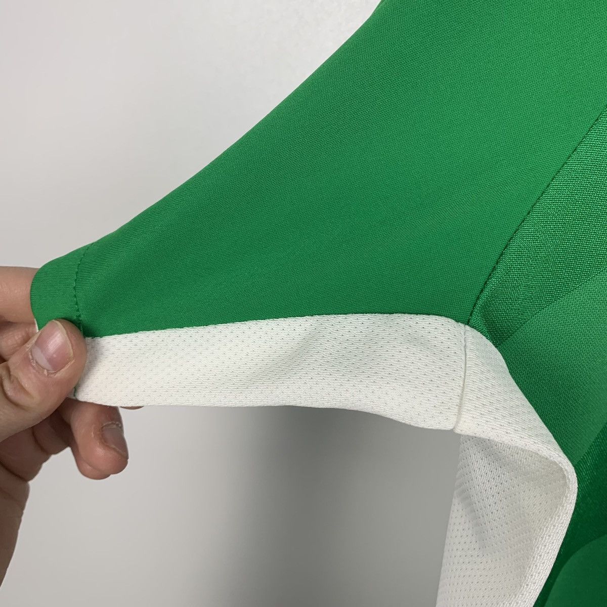 Umbro Umbro Ireland Soccer Football Jersey Size S Green Top Size US S / EU 44-46 / 1 - 16 Thumbnail