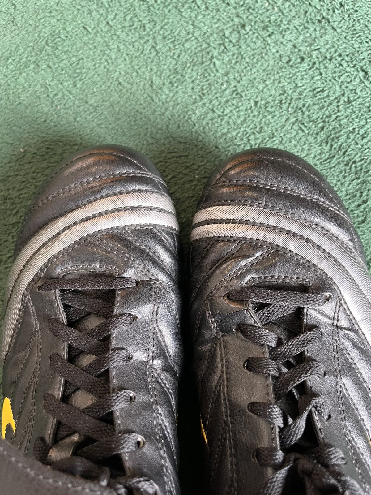 Nike Vintage Nike Premier FG Soccer Cleats boots 2008 rare 9 US Size US 9 / EU 42 - 9 Thumbnail