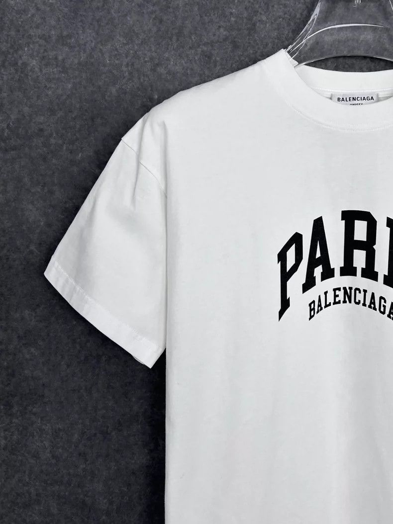 Balenciaga Balenciaga Balenciaga Paris Graphic Short Sleeve TShirt -2 Size US XS / EU 42 / 0 - 6 Thumbnail