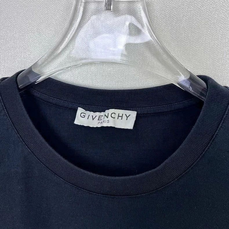 Givenchy Givenchy Pocket Logo Round Neck Short Sleeve T-Shirt, Size Size US XS / EU 42 / 0 - 4 Thumbnail
