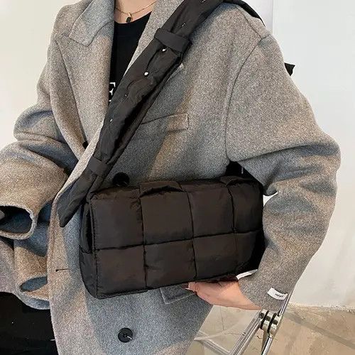 Japanese Brand Simple Black Shoulder Bags Size ONE SIZE - 2 Thumbnail
