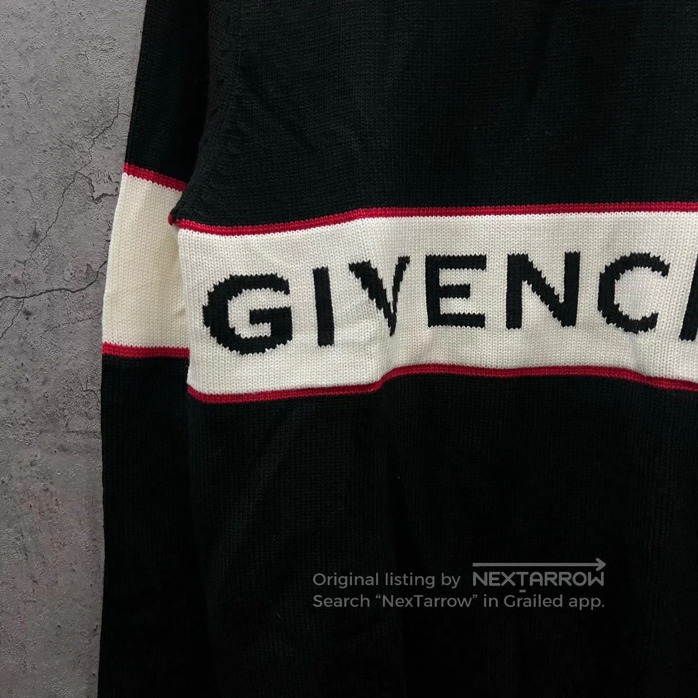 Givenchy Givenchy Slogan LOGO Black and White Knit Sweater| Size US S / EU 44-46 / 1 - 2 Thumbnail