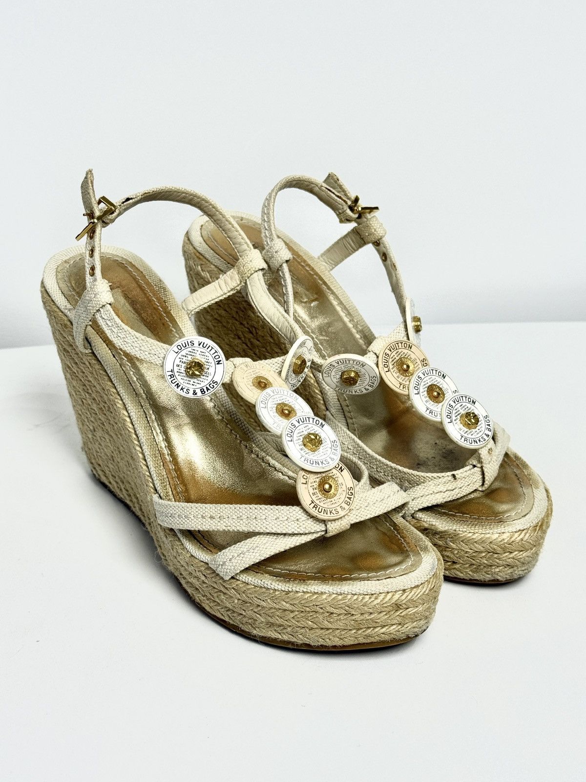 Louis Vuitton Louis Vuitton cream espadrille wedge sandals Size US 8 / IT 38 - 1 Thumbnail