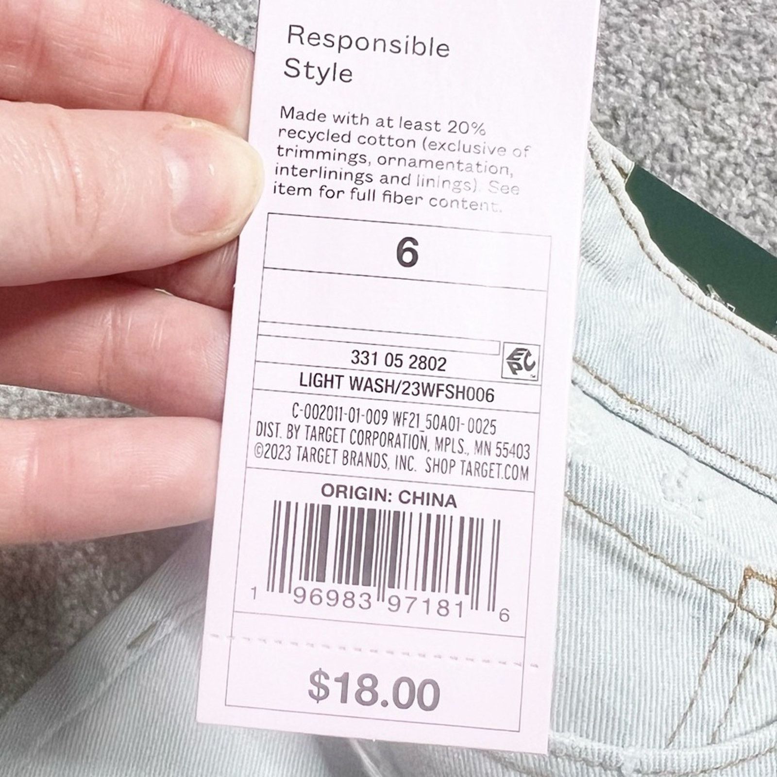 Target Basics New with Tags Wild Fable Women’s Super High Rise Jean Shorts Size 28" / US 6 / IT 42 - 13 Thumbnail