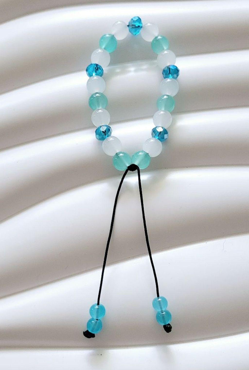 Handmade Aqua White Adjustable Beaded Bracelet Size ONE SIZE - 2 Thumbnail