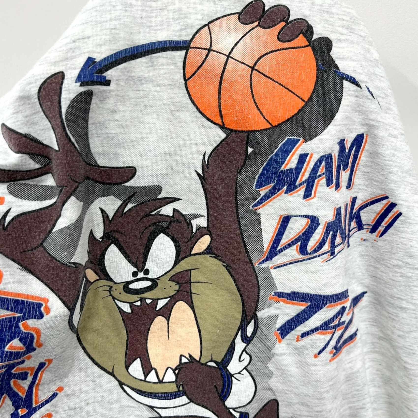 Vintage Vintage Space Jam Taz Slam Dunk Tee T-Shirt L/M Men Short Sleeve Crew Neck Light gray 90s Mens Size US L / EU 52-54 / 3 - 7 Thumbnail