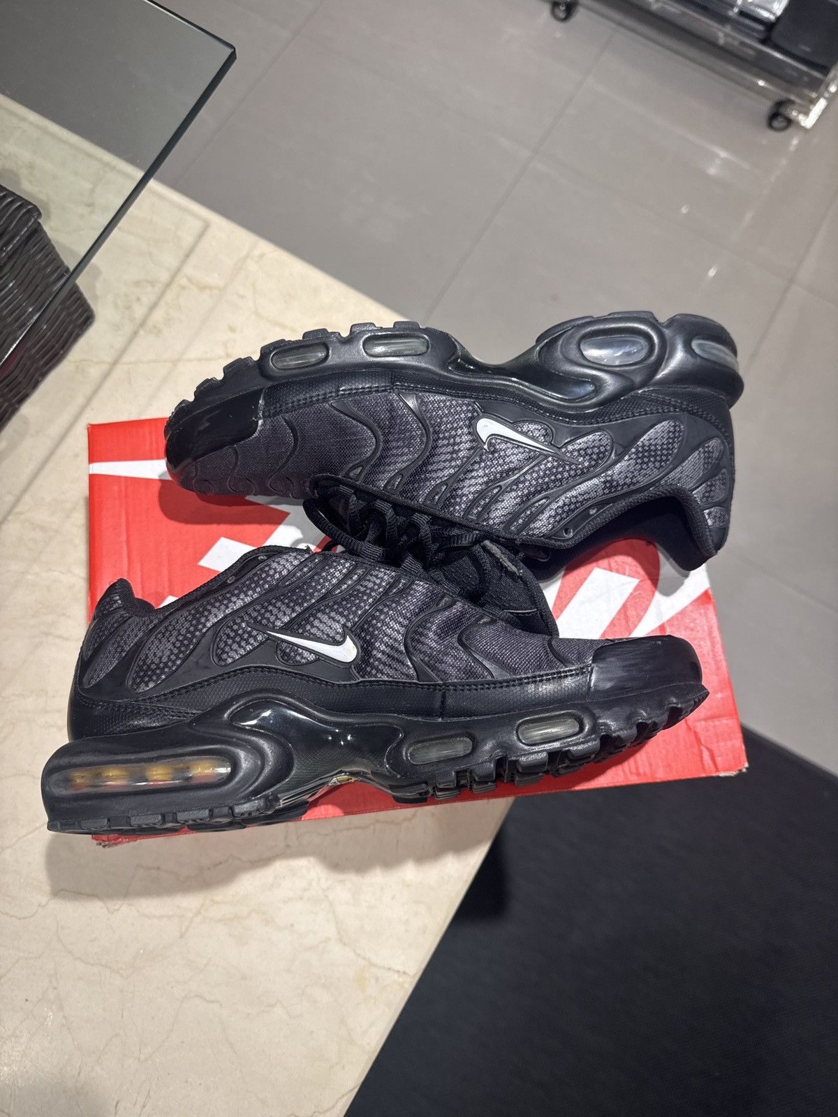 Nike Nike Air Max Tn Plus TXT Size US 10 / EU 43 - 4 Thumbnail