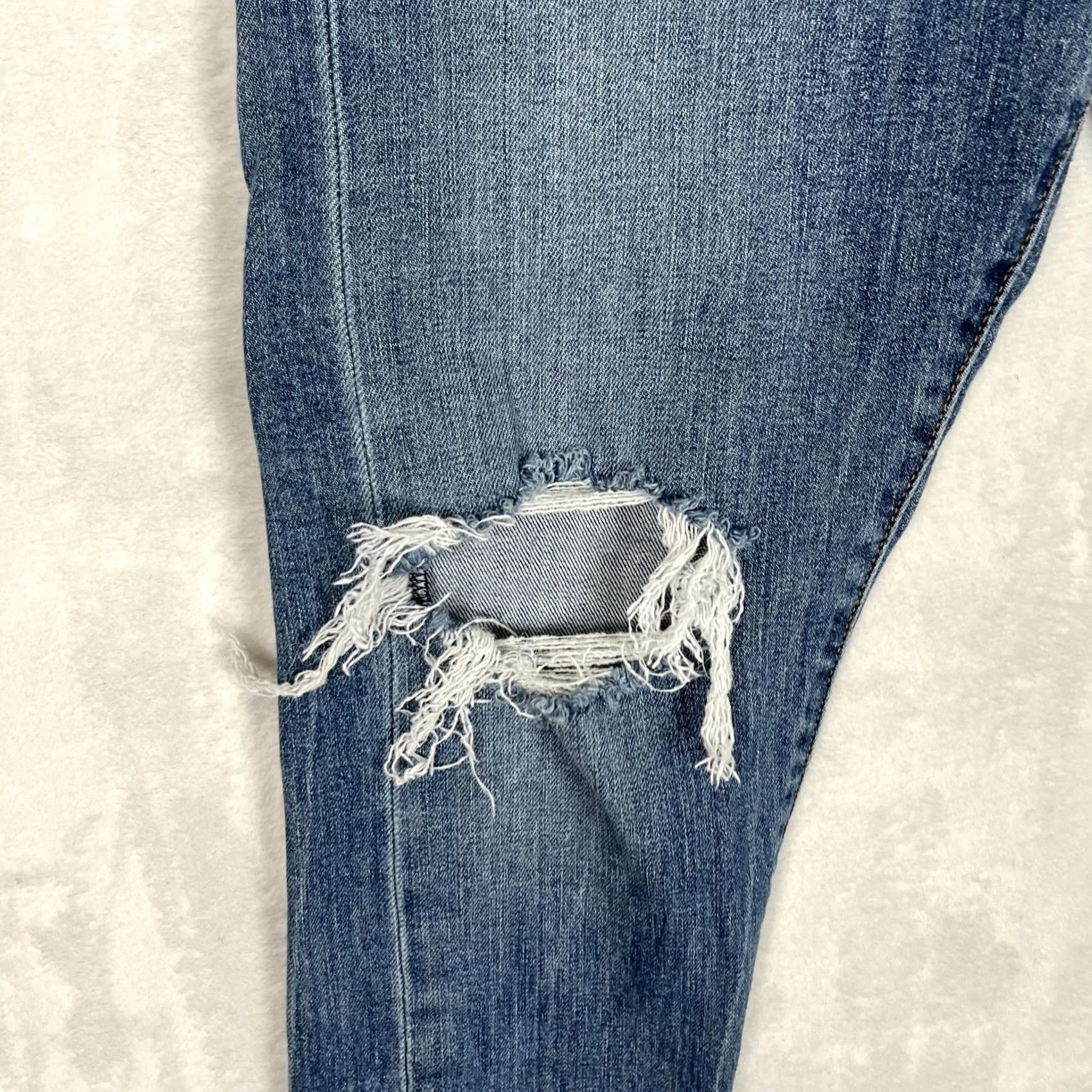 Levi's Levi's Wedgie Skinny High Rise Jeans Womens 30 Blue Medium Wash Distressed Denim Size 30" / US 8 / IT 44 - 2 Thumbnail