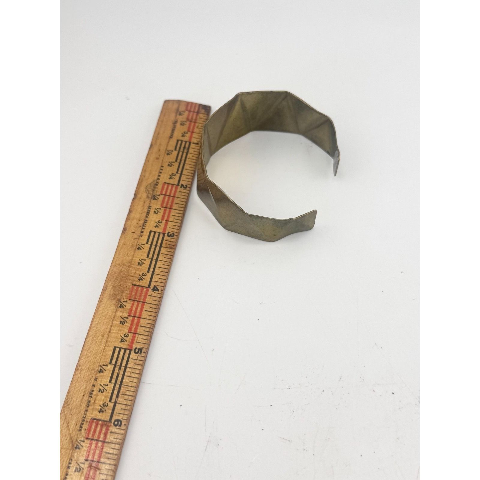 Vintage Vintage gold hammered metal cuff bracelet Size ONE SIZE - 5 Thumbnail