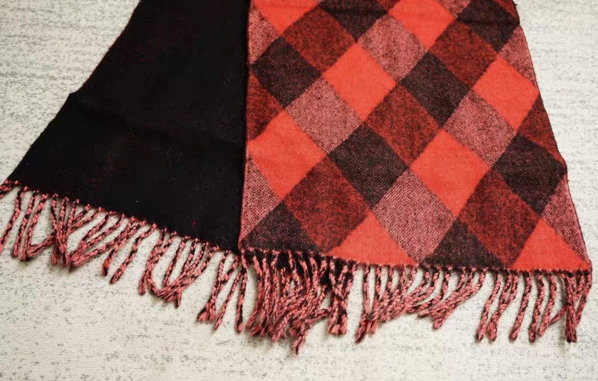 Yohji Yamamoto Yohji Yamamoto Red & Black Diamond Pattern Fringe Towel Size ONE SIZE - 3 Thumbnail