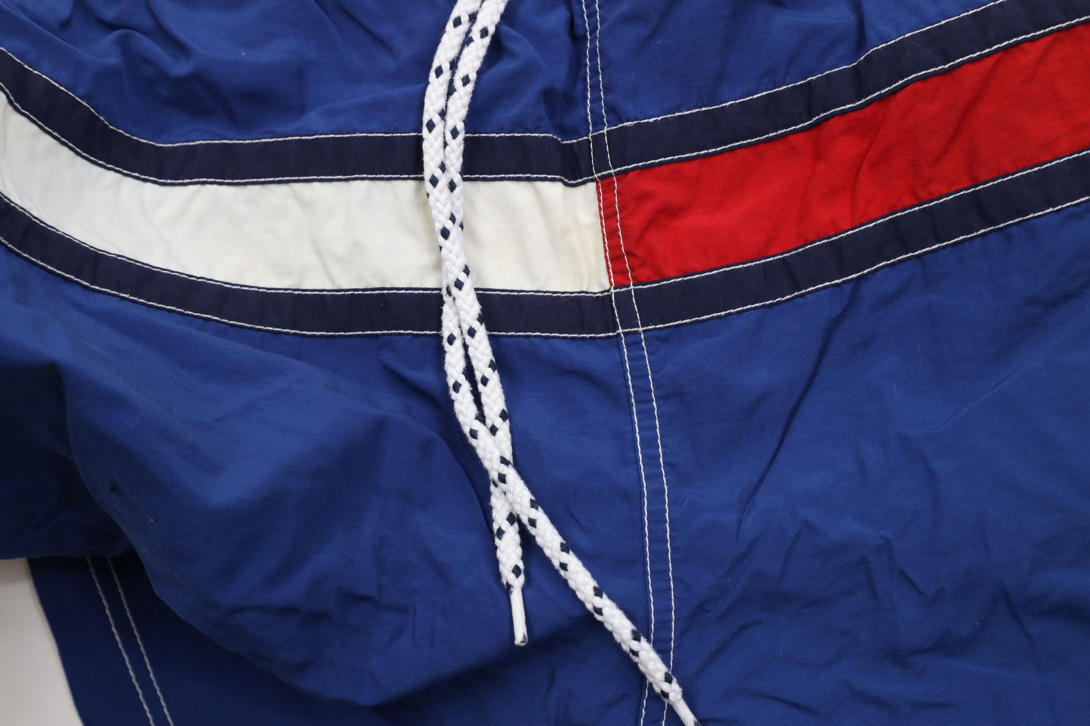 Tommy Hilfiger Vintage Y2K Tommy Hilfiger Lined Beach Shorts Swim Trunks Size US 36 / EU 52 - 6 Thumbnail