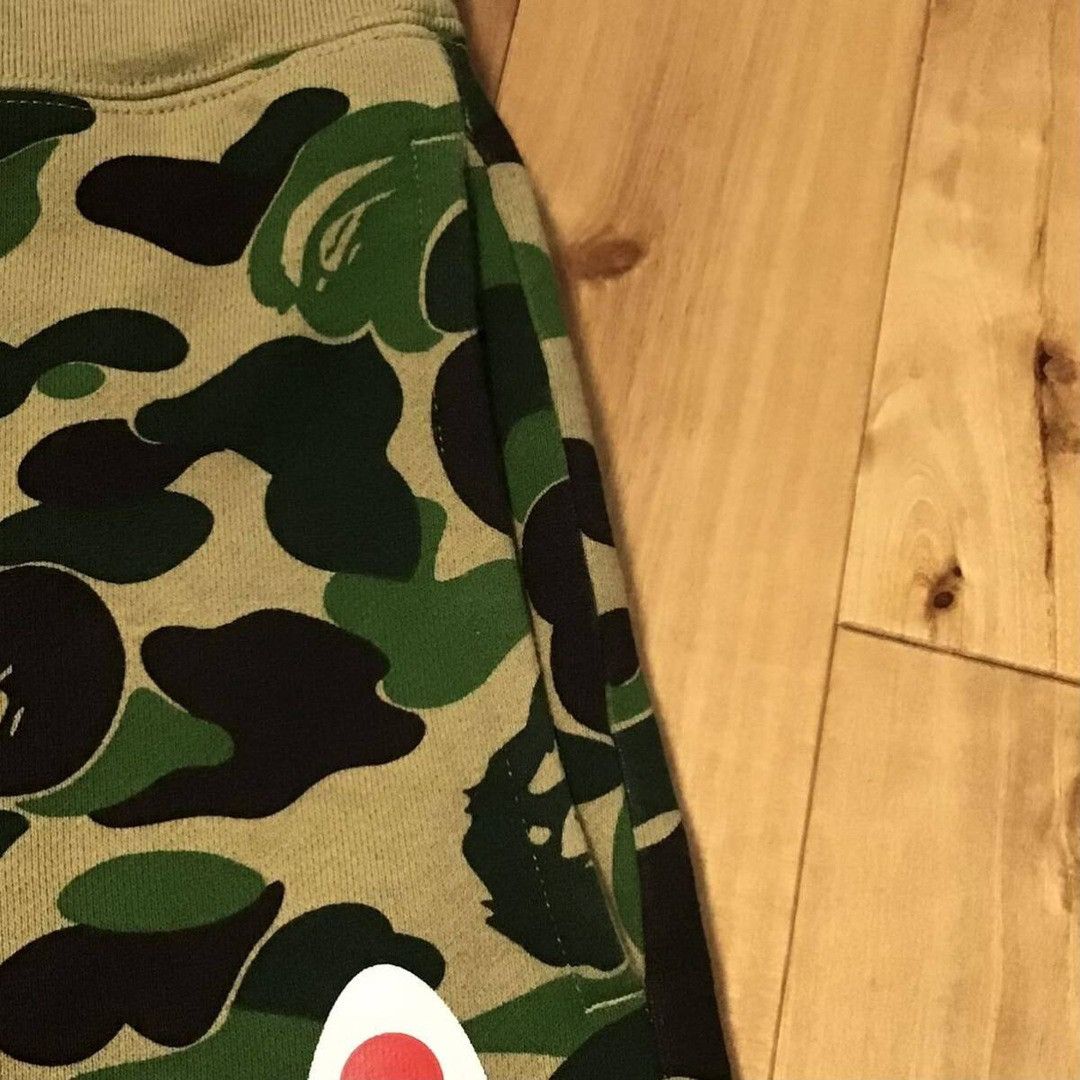 Bape BAPE Side Shark sweat shorts ABC camo green APE ★size XL Size US 36 / EU 52 - 7 Thumbnail