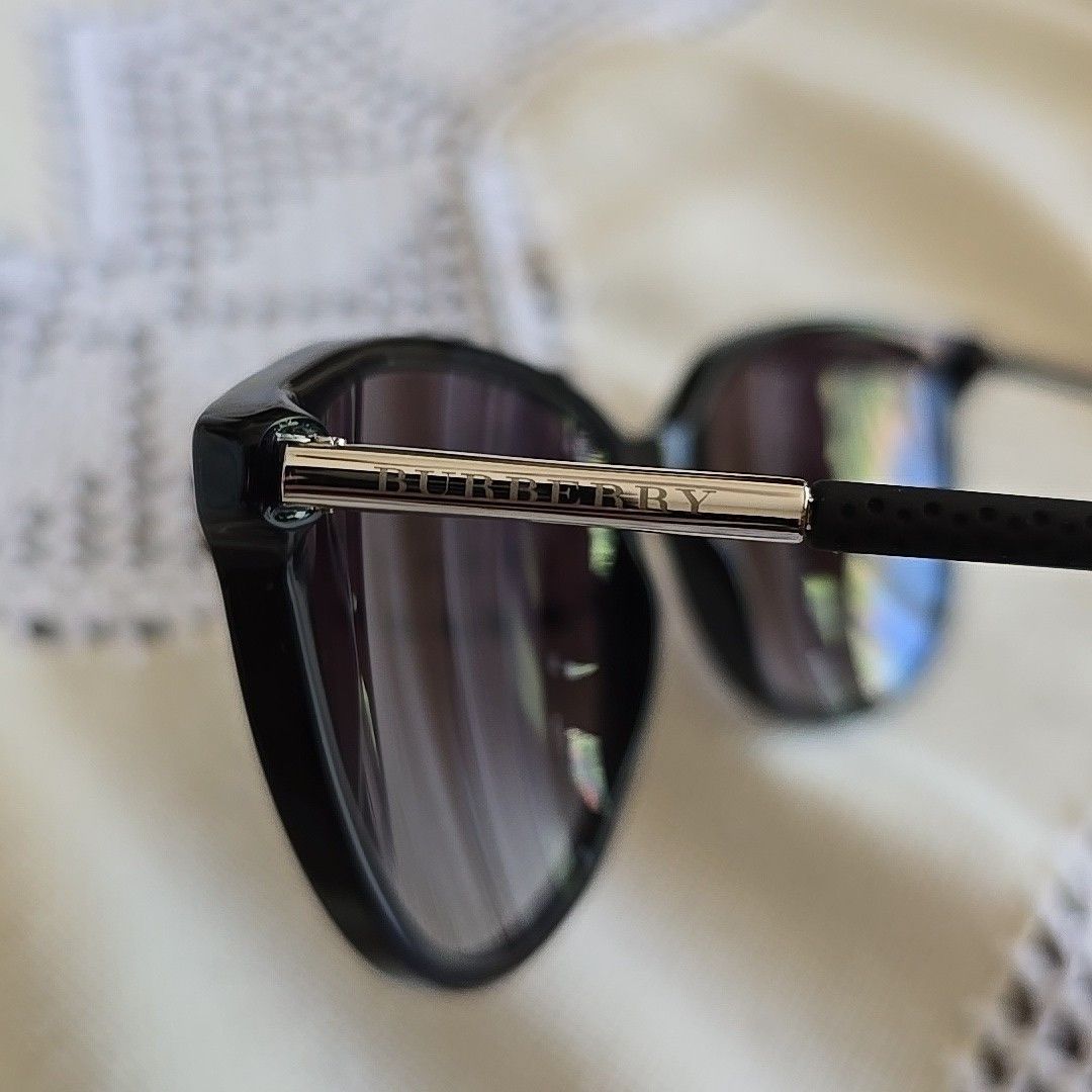 Burberry Burberry glasses Size ONE SIZE - 9 Thumbnail