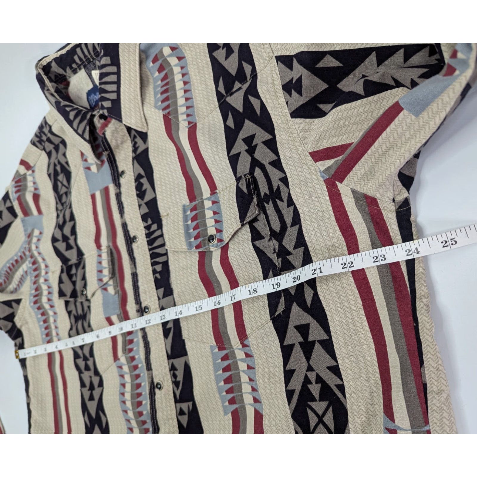 Wrangler VTG Wrangler Shirt Mens 17x36 X-Long Tails Single Needle Western Aztec Cowboy Beig​e Geometric Pearl Snap Button-Up Casual Mens Size US XL / EU 56 / 4 - 7 Thumbnail