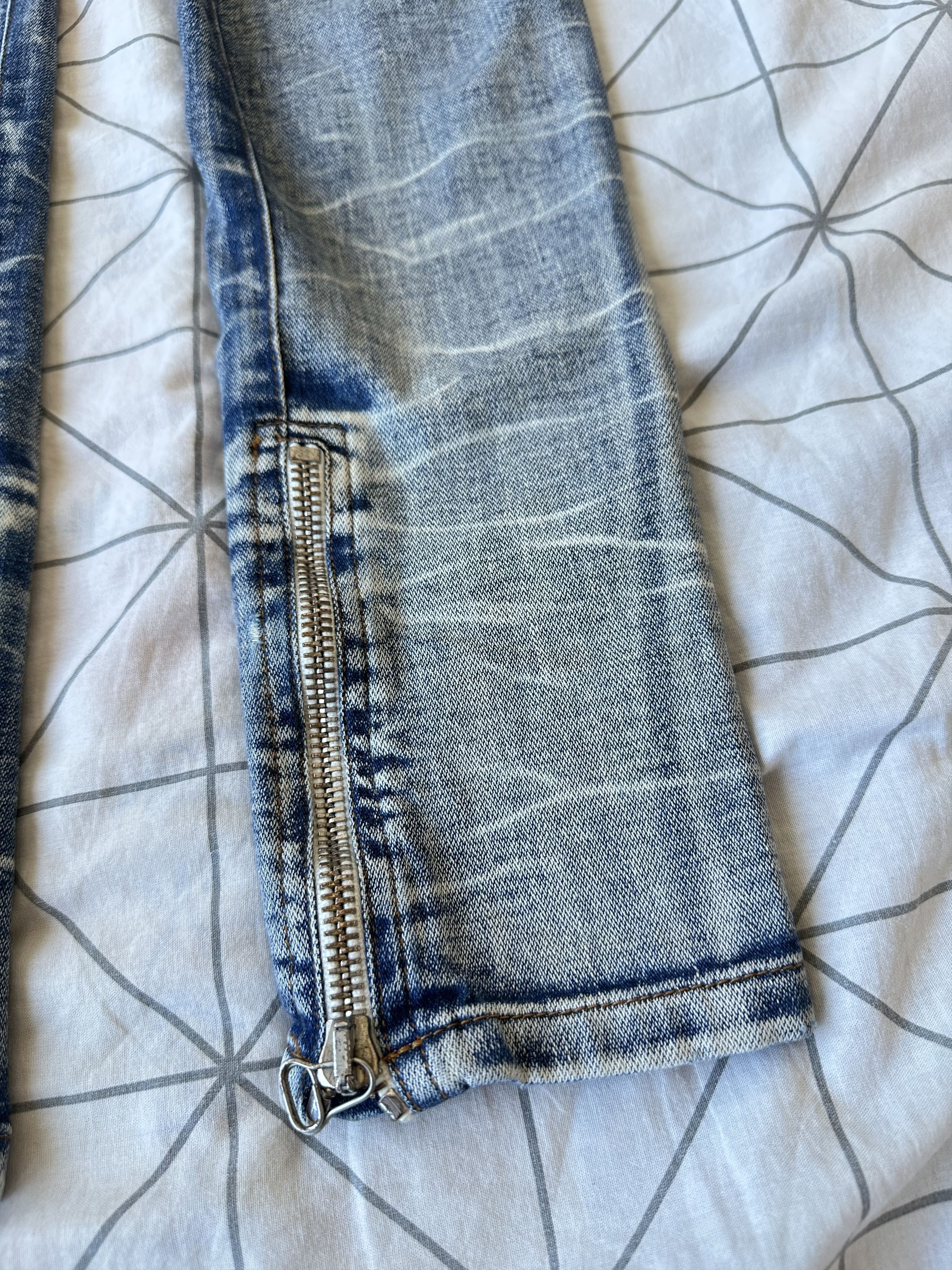 Balmain Balmain Distressed Washed Decarnin Era Denim Size US 30 / EU 46 - 3 Thumbnail