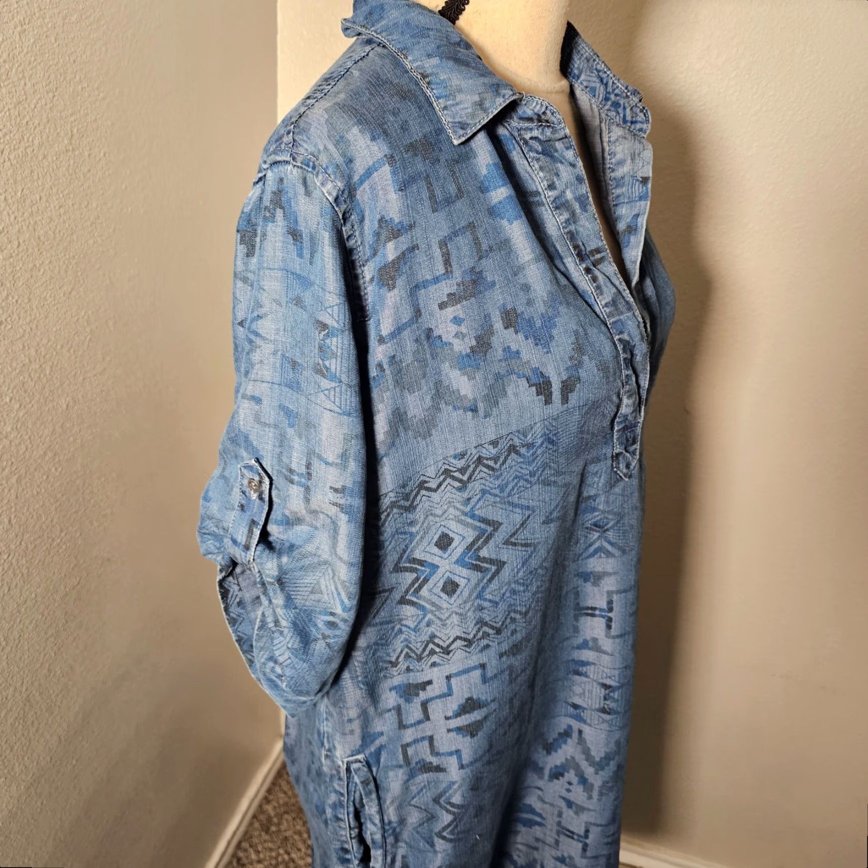 Vintage PHILOSOPHY SHIRT DRESS Women L Blue Chambray Aztec Print Geometric Knee Length Short Sleeve Roll Tab Size L / US 10 / IT 46 - 6 Thumbnail