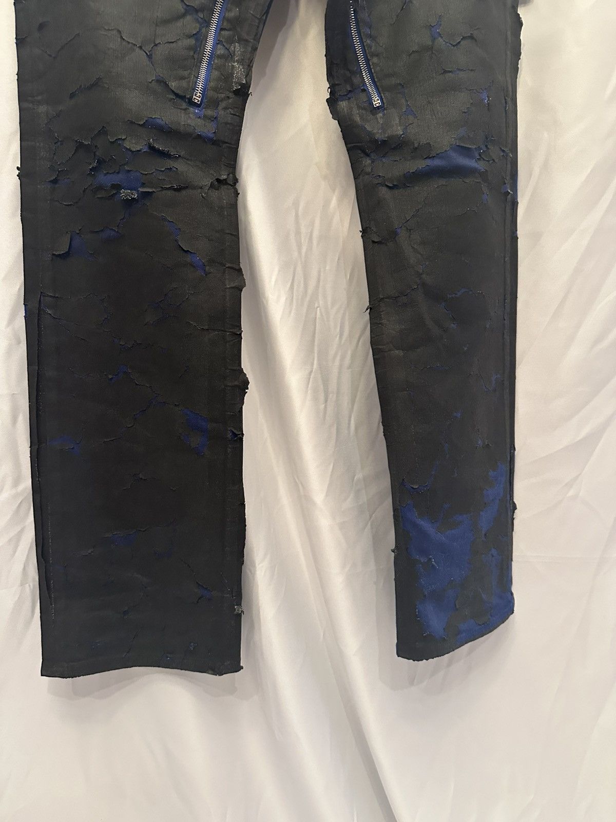 Givenchy Givenchy Two Tone Rip Off Denim Size US 32 / EU 48 - 2 Thumbnail