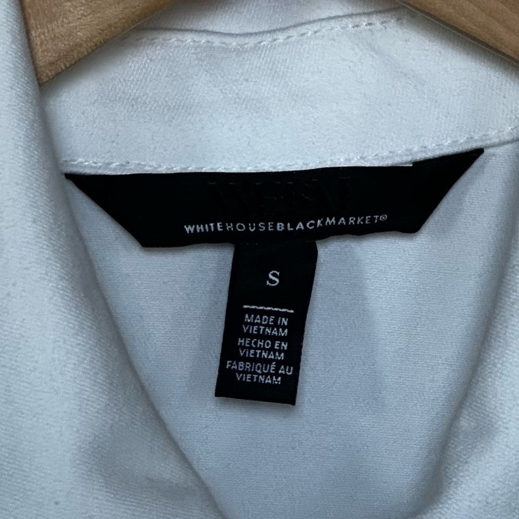 White House Black Market WHBM White Fitted Jean Jacket Women’s Size Small. Size S / US 4 / IT 40 - 6 Thumbnail