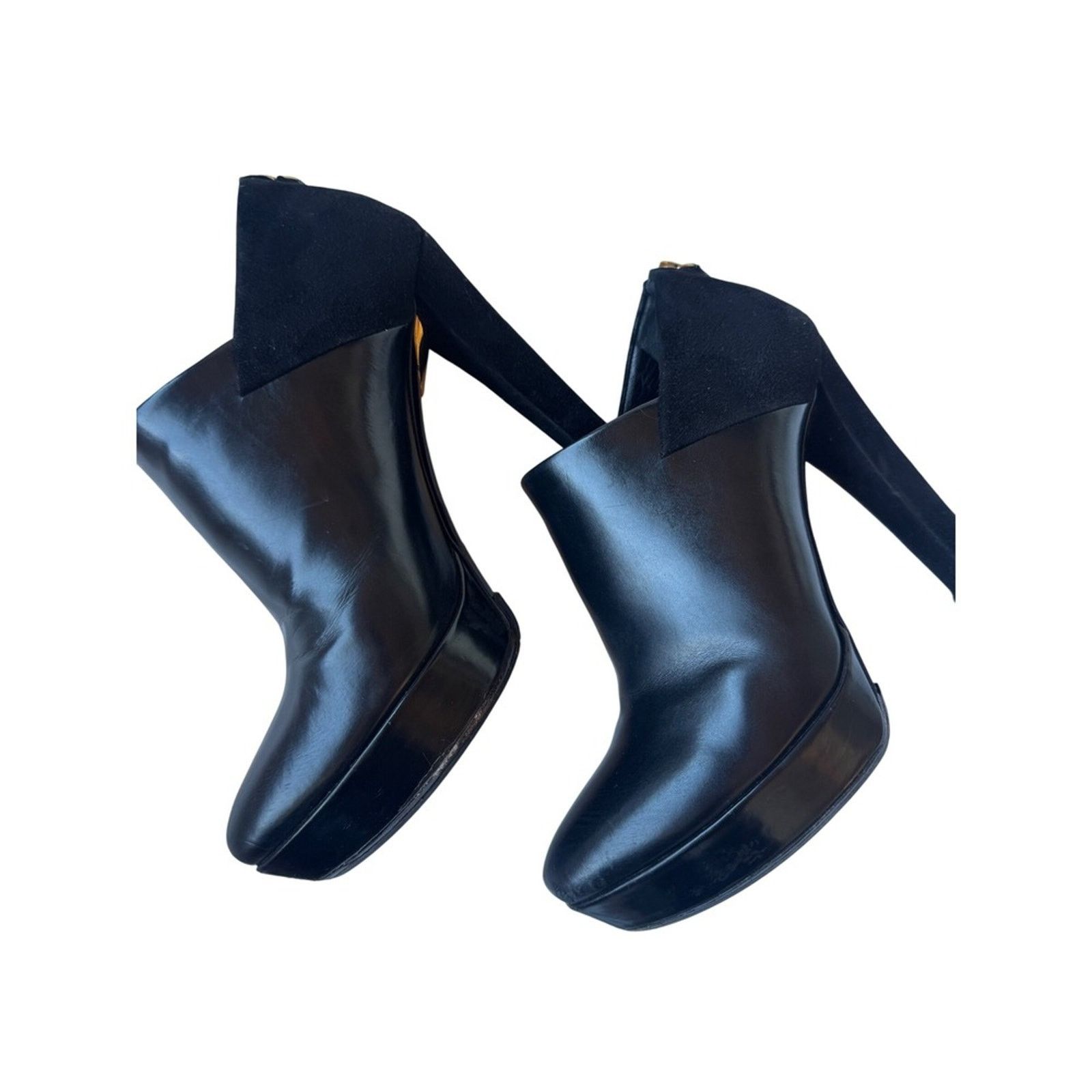 Gucci Gucci Black Leather Ankle Booties with Gold Horsebit – Size US 8.5 / IT 38.5 - 2 Thumbnail