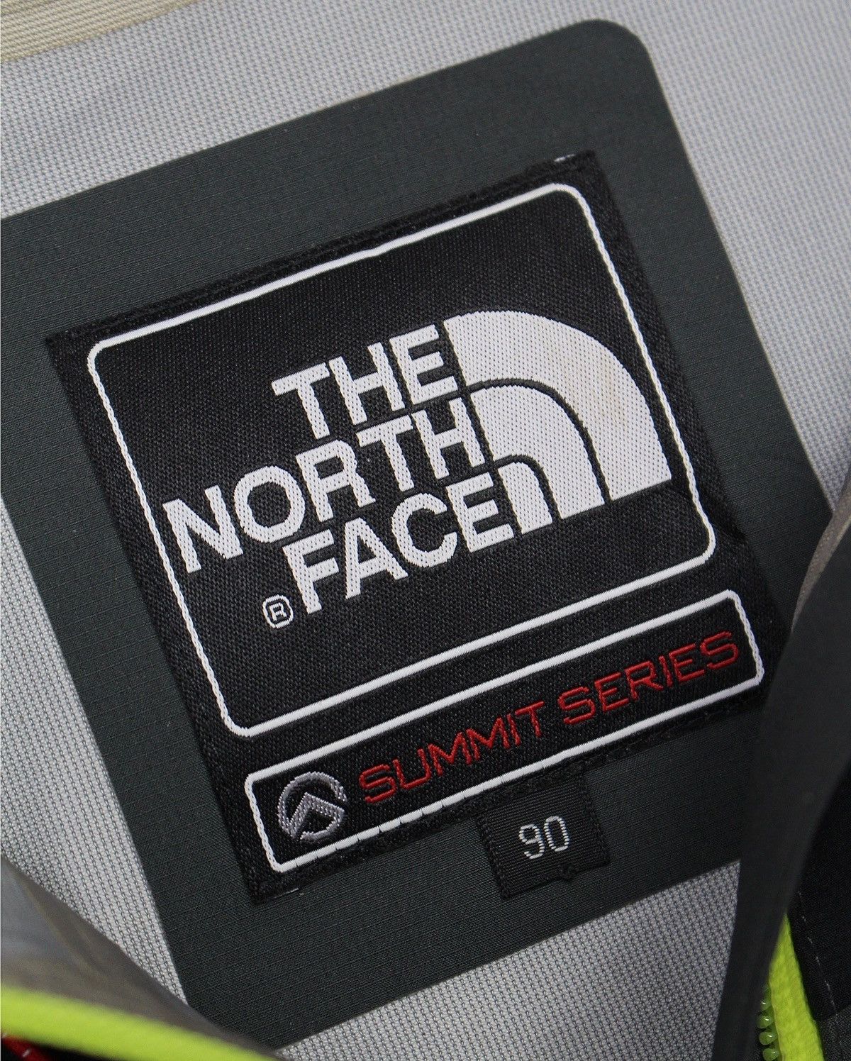 The North Face FW2015 THE NORTH FACE SUMMIT SERIES HYVENT JACKET Size US M / EU 48-50 / 2 - 10 Thumbnail