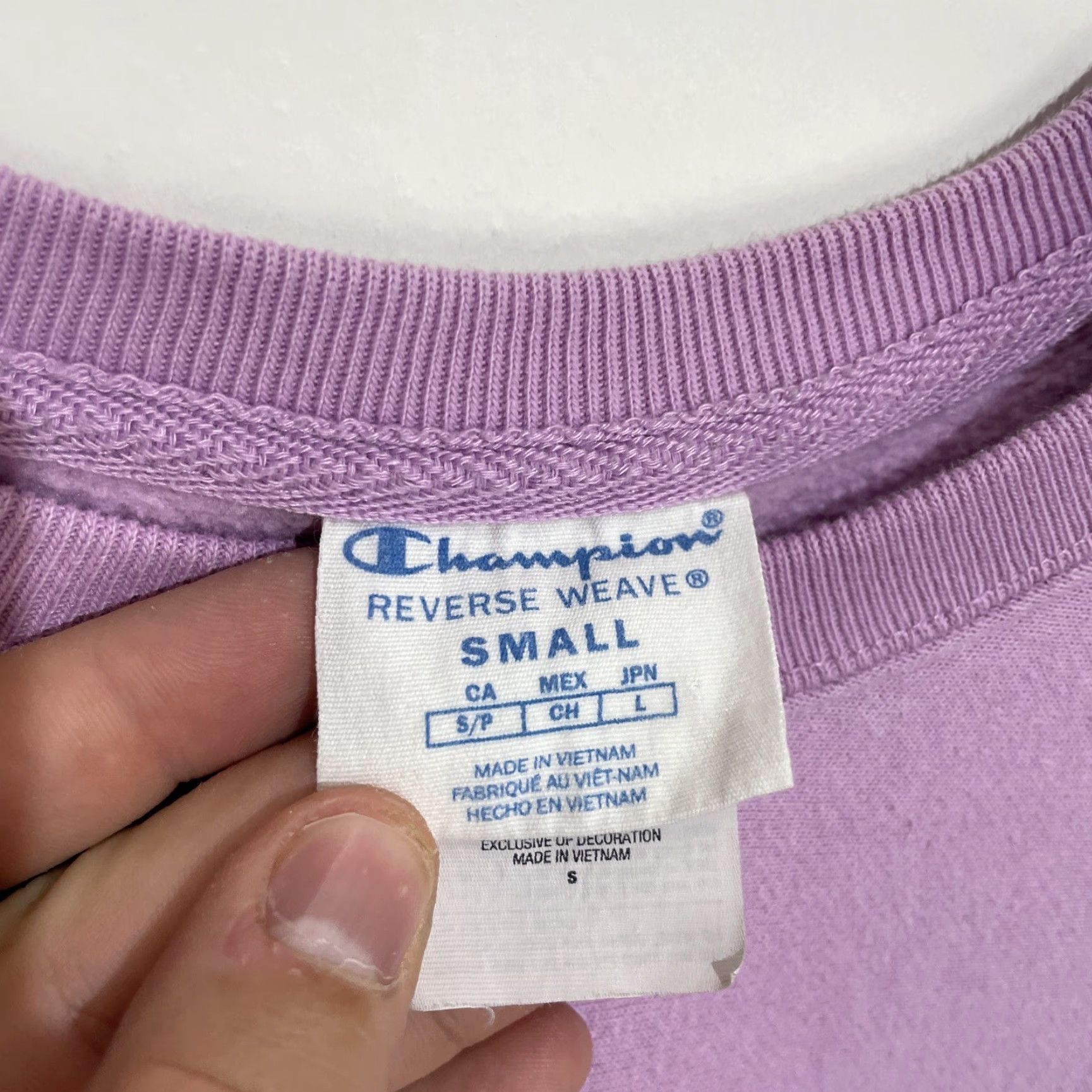 Champion VINTAGE Champion Sweater Womens Small Pink Reverse Weave Crewneck Pullover Sweatshirt Size S / US 4 / IT 40 - 2 Thumbnail