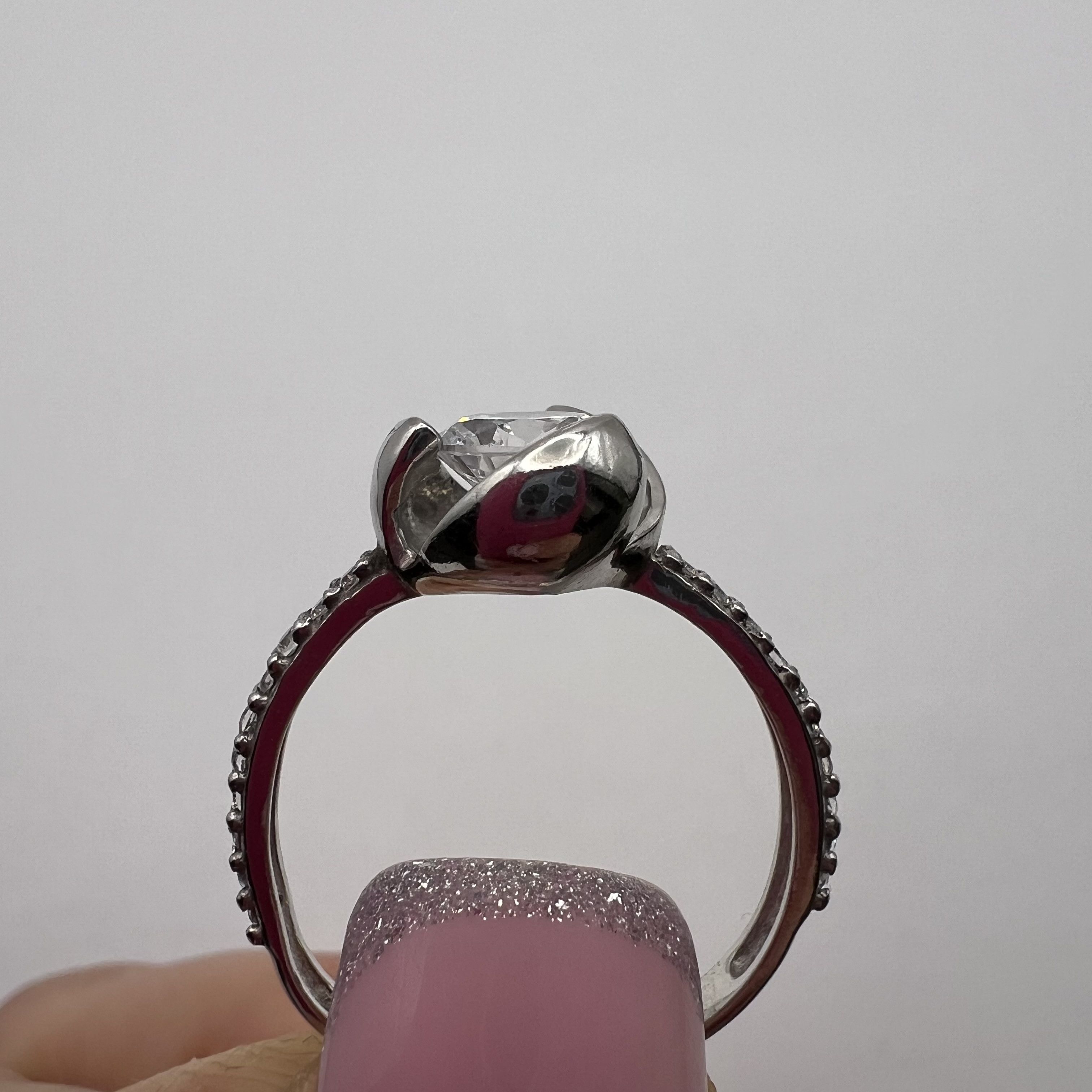 Vintage 925 Sterling Silver Ring Size 7 CZ Stone Pavé Band 2.1g Size ONE SIZE - 2 Thumbnail