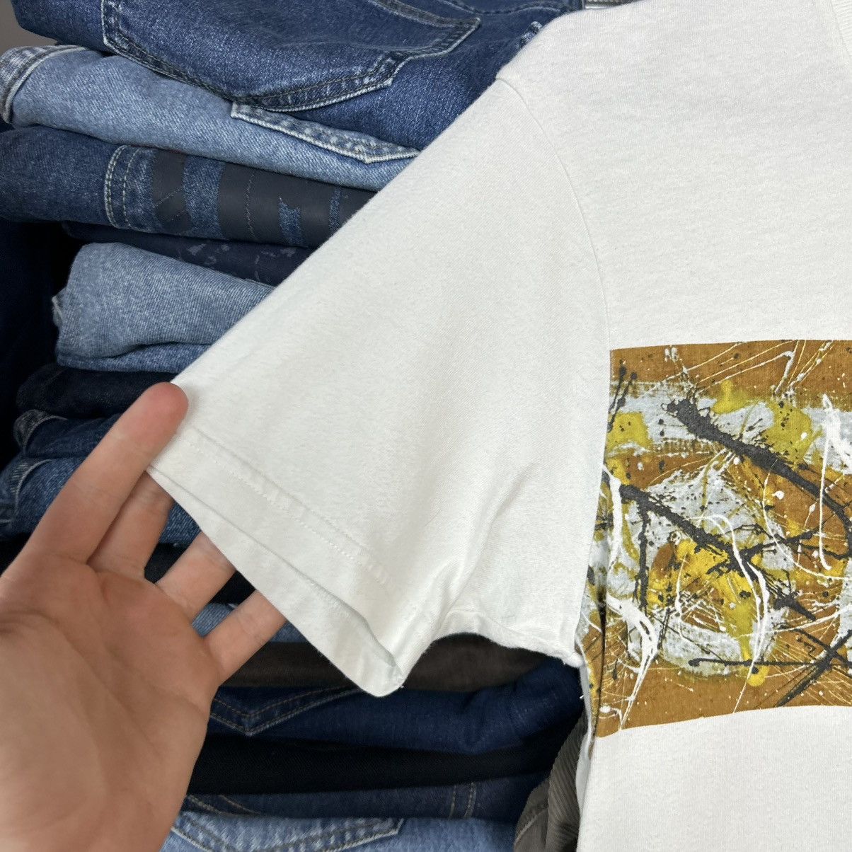 Uniqlo Designer Uniqlo Big Graphic logo Art streetwear tee Size US XS / EU 42 / 0 - 5 Thumbnail