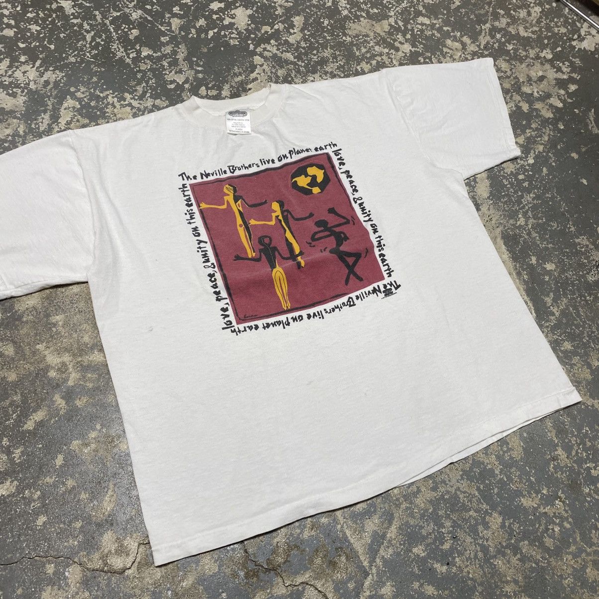 Band Tees × Vintage Vintage The Neville Brothers Live On Planet Earth Tshirt Size US XL / EU 56 / 4 - 10 Thumbnail