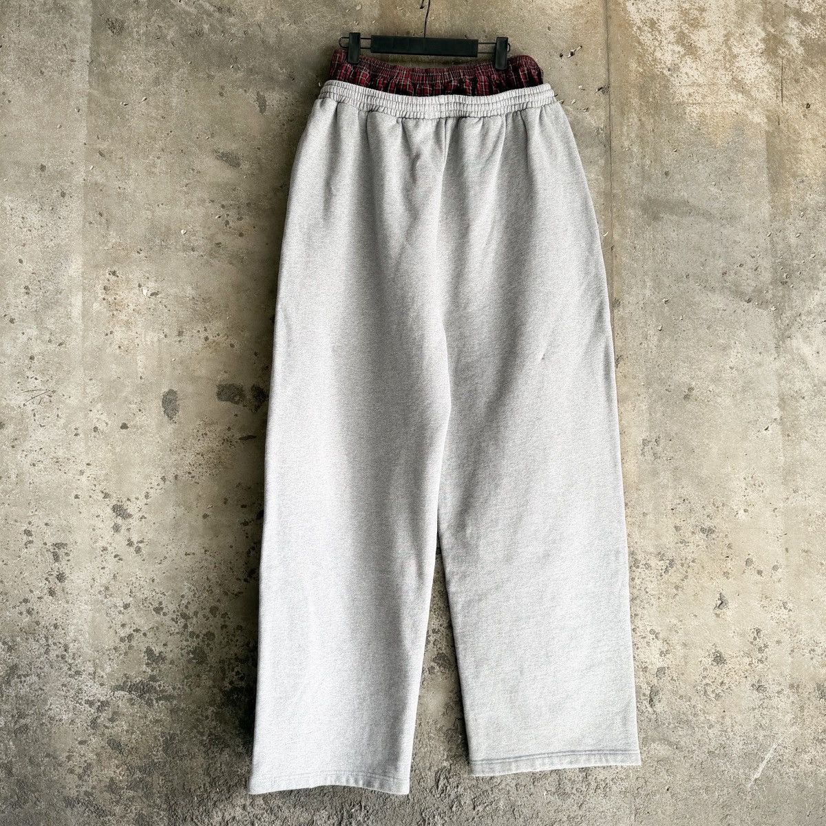 Balenciaga FW21 Trompe L’oeil Double Waist Hybrid Boxer Sweatpants Size US 36 / EU 52 - 6 Thumbnail