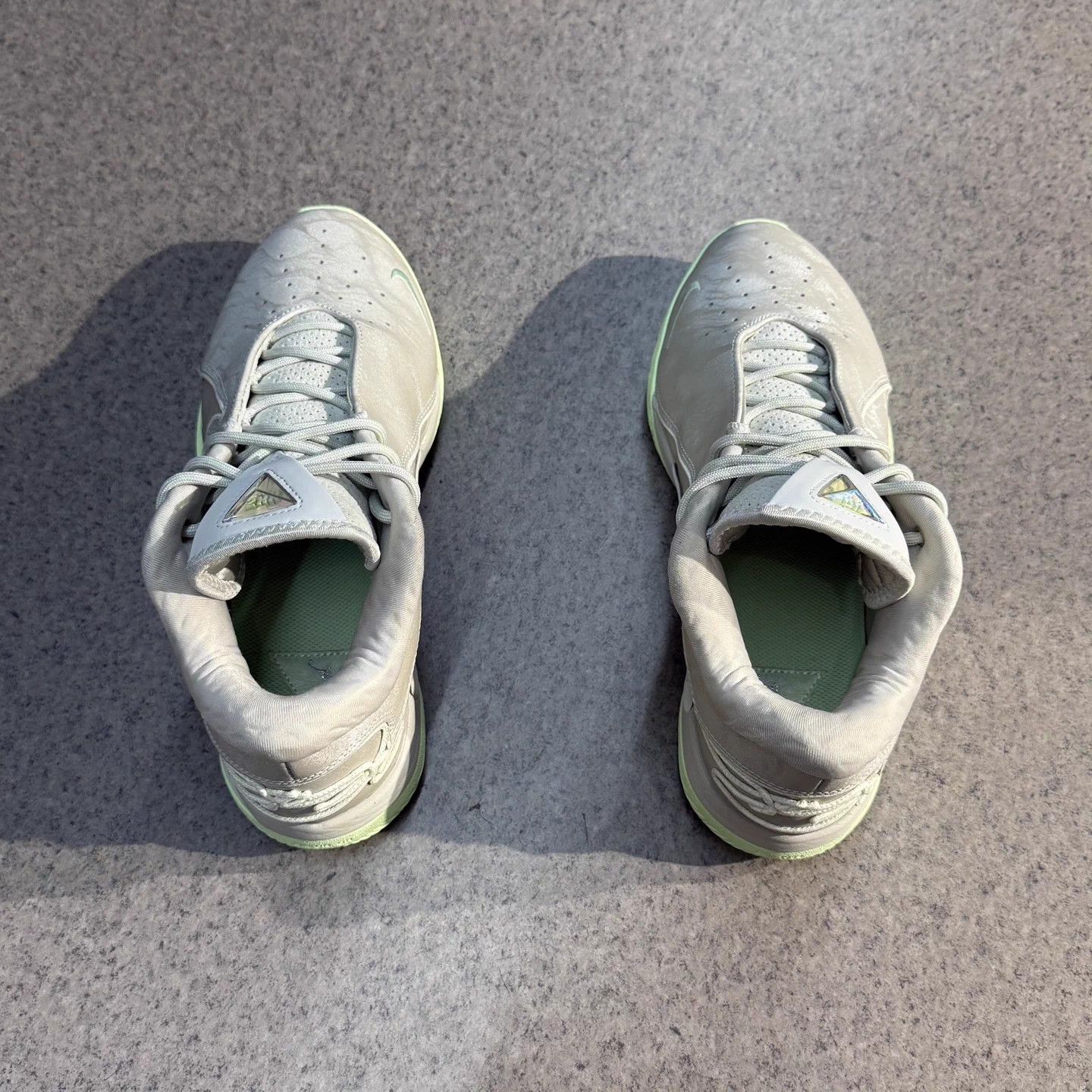 Nike Lebron 22 Beige/Grey-Green 42.5 DS Size US 9.5 / EU 42-43 - 8 Thumbnail