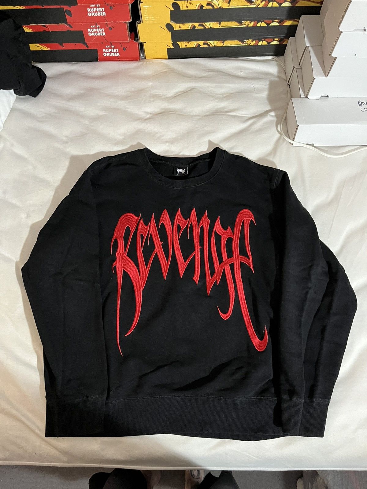 Revenge Revenge red embroidered crewneck black Size US L / EU 52-54 / 3 - 1 Thumbnail